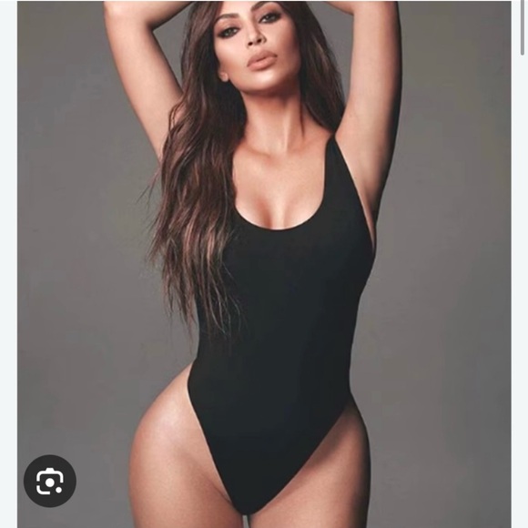 NWT skims scoop neck swimsuit one piece - Picture 1 of 8